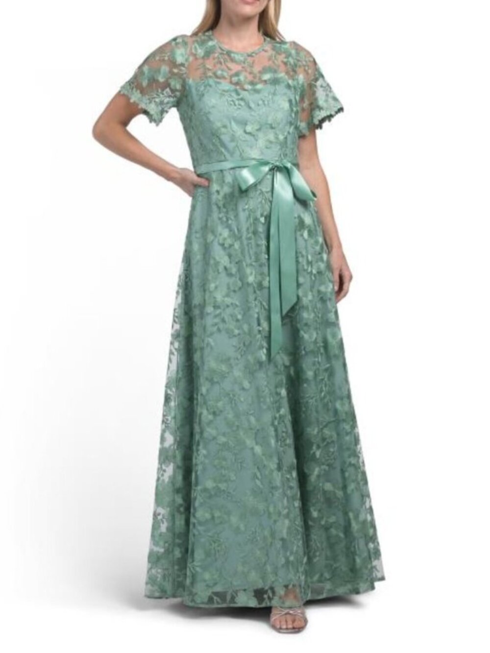 TAHARI ASL 3d Embroidered Gown